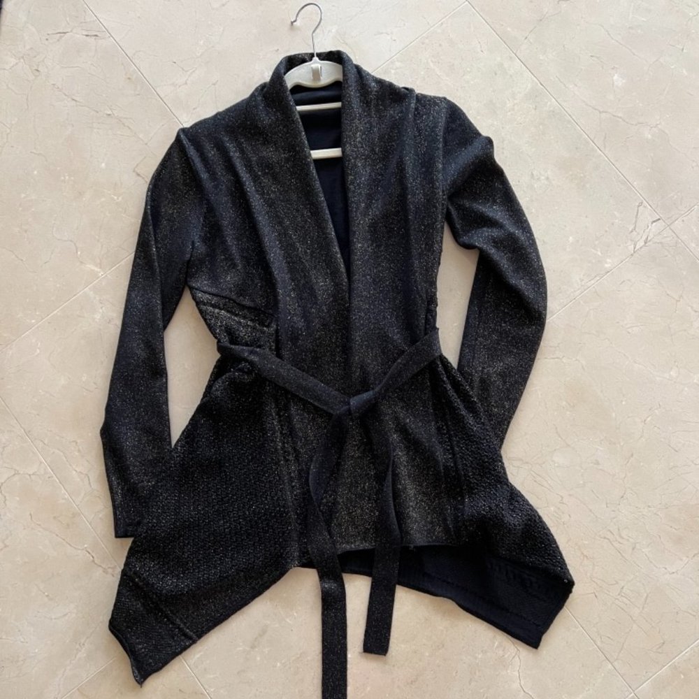 ELI TAHARI  Merino Wool cardigan size S
